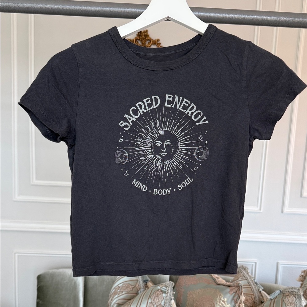 Hollister Sacred Energy Graphic Tee – Black – Size XS